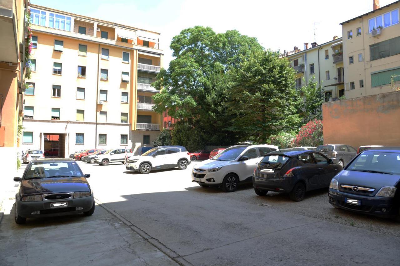 Gialu: Il Tuo Alloggio Dentro Le Mura بولونيا المظهر الخارجي الصورة